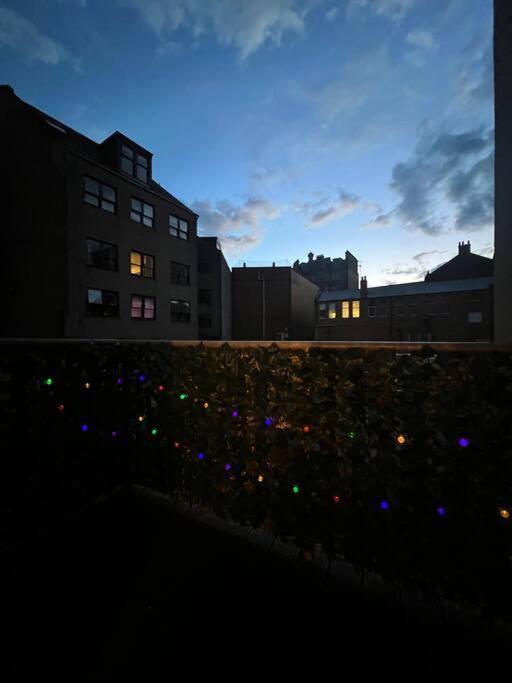 Modern Apartment In Dundee City Centre Exterior foto