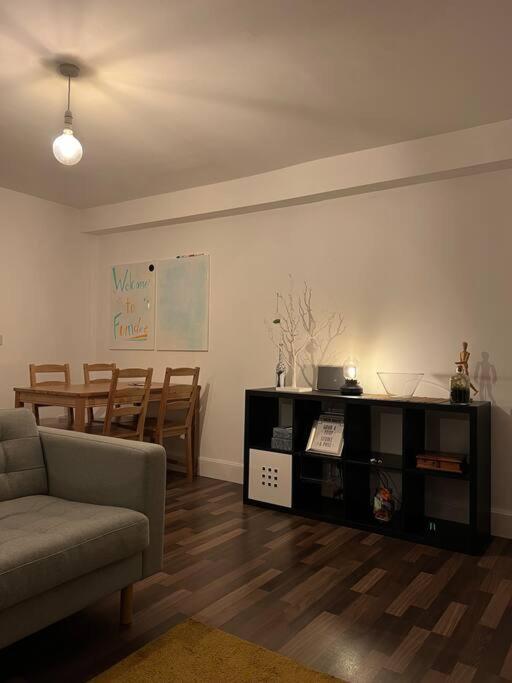 Modern Apartment In Dundee City Centre Exterior foto
